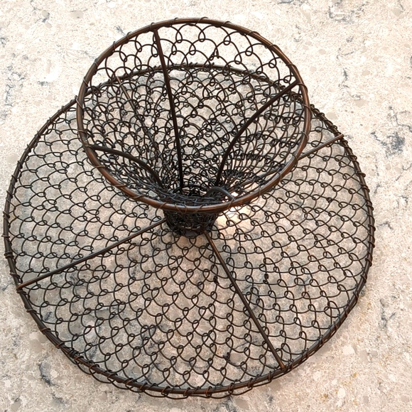 French Bistro Cake Stand - Picture 4 of 4